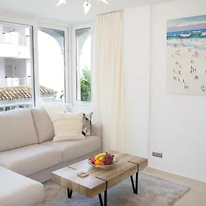 Luxury 1 Bedroom Next To The Casino Apartment Marbella